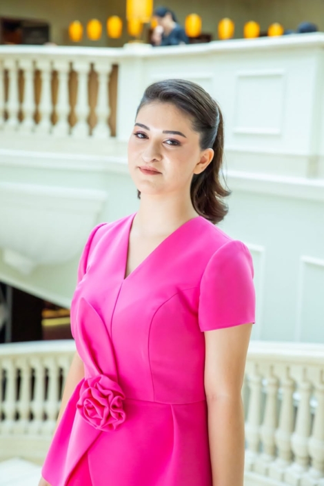 Chirac Ana maria, 17 ani elevă în clasa a XI-a la Liceul UCECOM „Spiru Haret”, specializarea Turism și Alimentație Publică